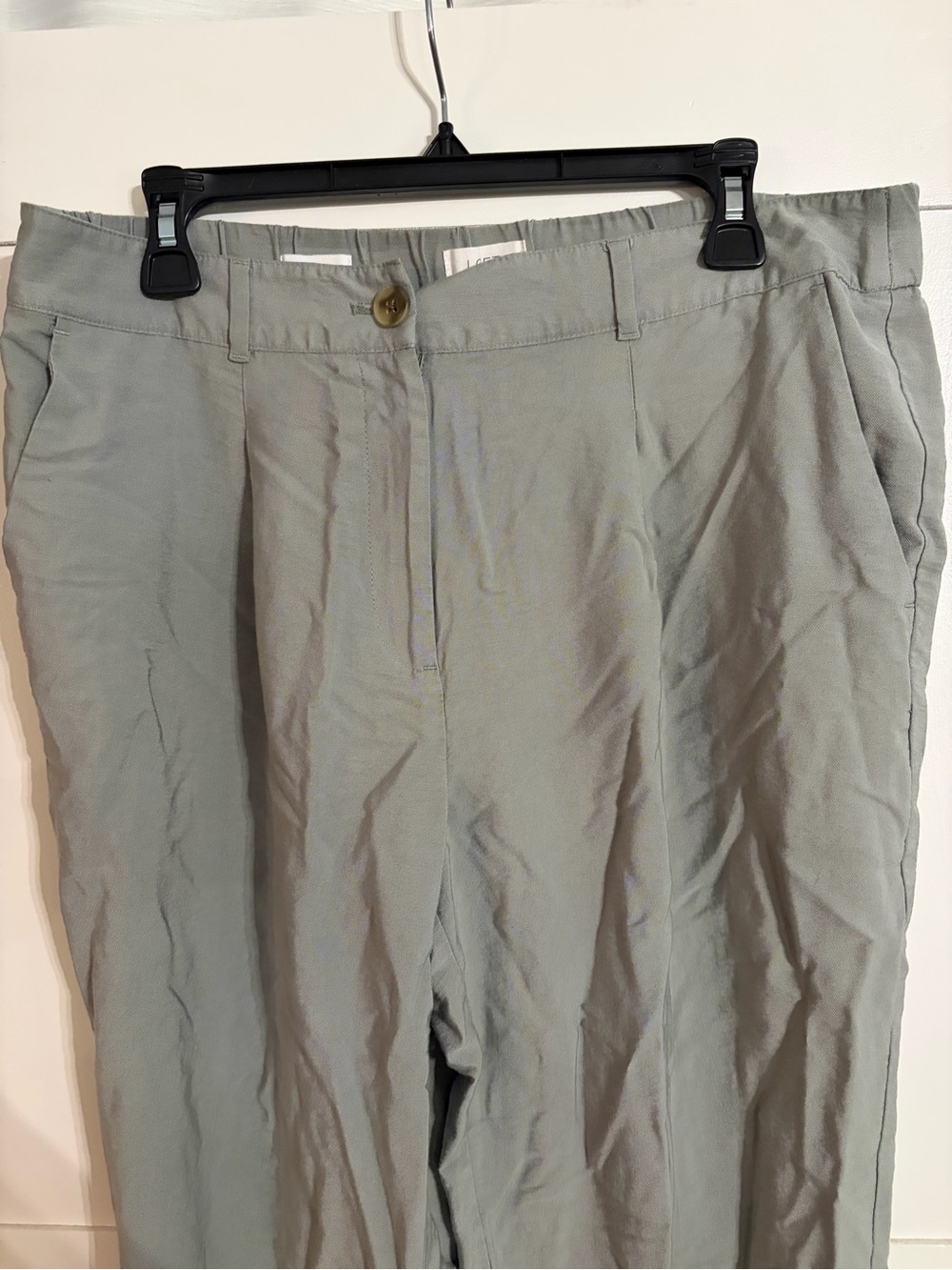 Women’s LOFT Tapered pants